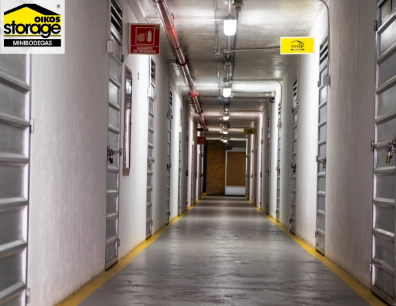 Servicios extra para alquilar minibodegas en Bogotá con OIKOS Storage