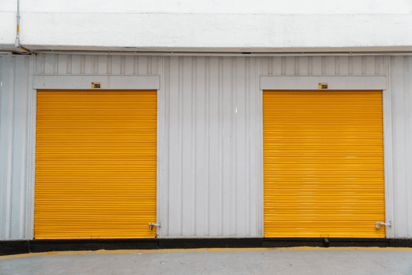 Minibodegas empresariales para almacenamiento seguro de recursos operativos