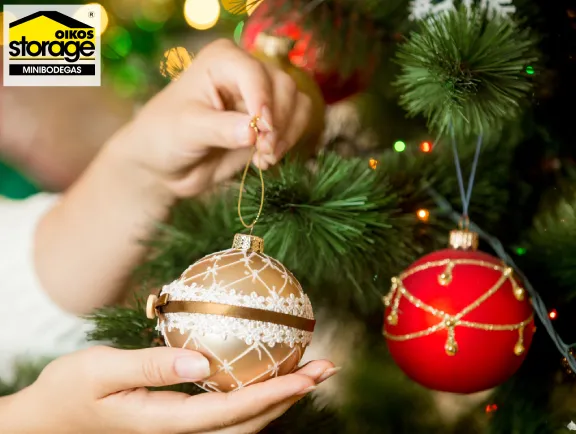 Alquilar minibodega en navidad Bodegas para adornos de Navidad