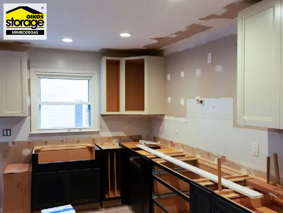 remodelacion en proceso de una cocina